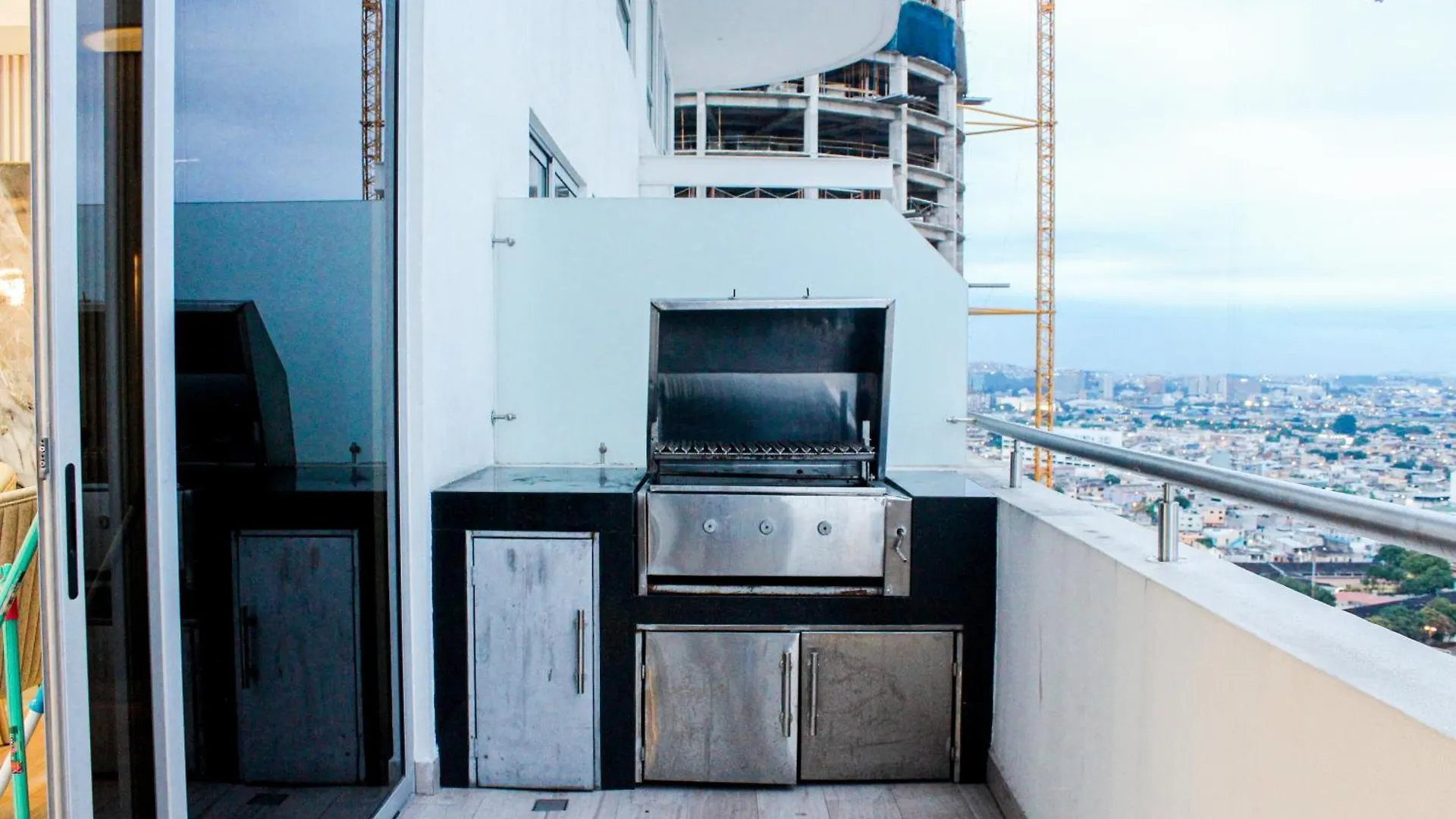 Pent-House Loft De 3 Habitaciones, Vista Al Rio, Balcon Privado Parrilla Guayaquil