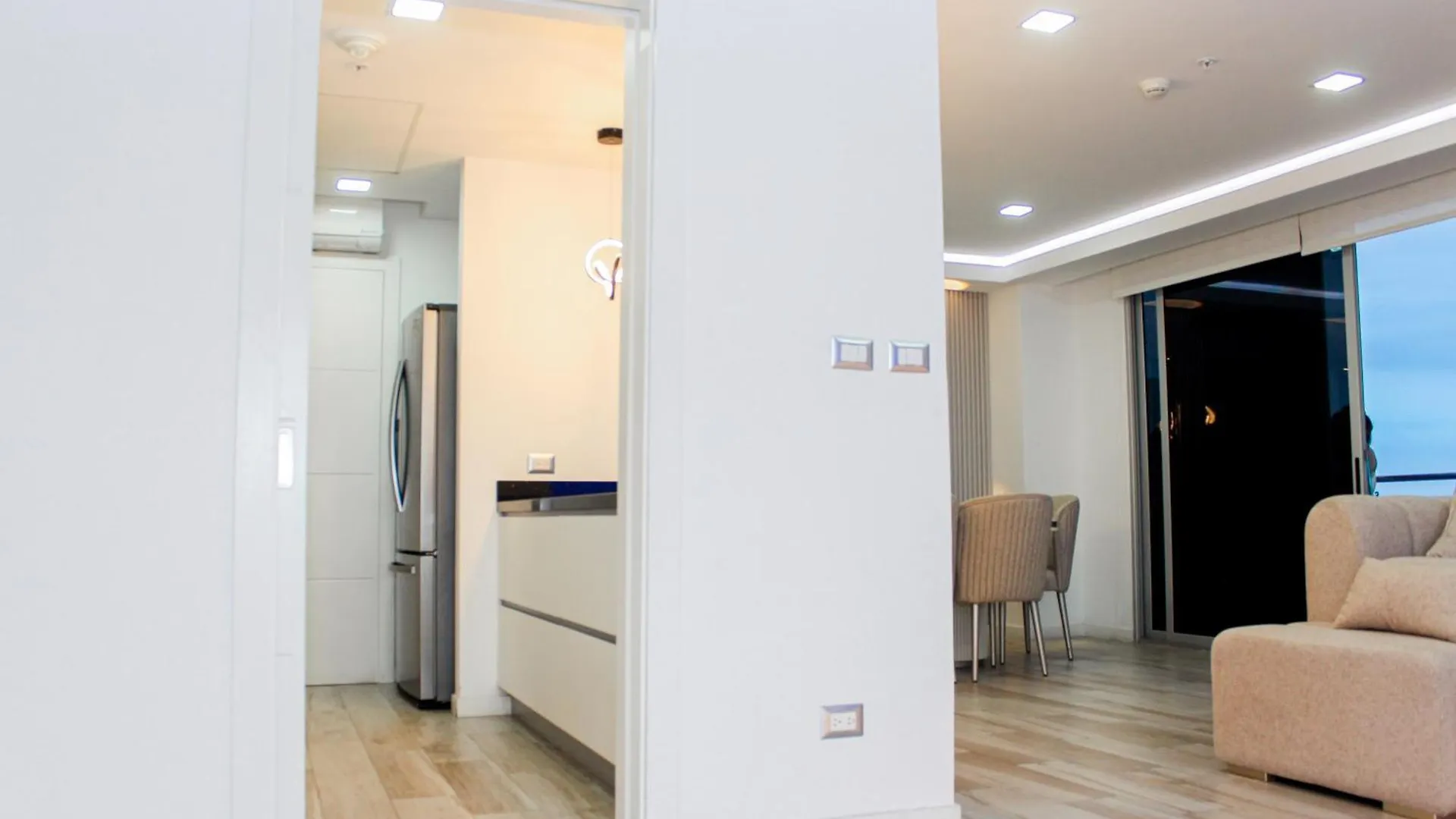 Pent-House Loft De 3 Habitaciones, Vista Al Rio, Balcon Privado Parrilla Guayaquil Apartment