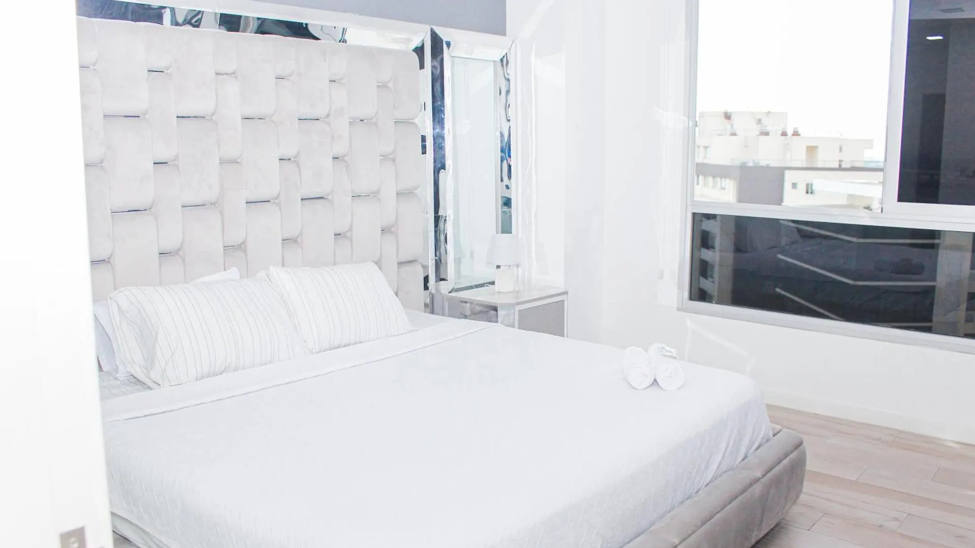 Pent-House Loft De 3 Habitaciones, Vista Al Rio, Balcon Privado Parrilla Guayaquil