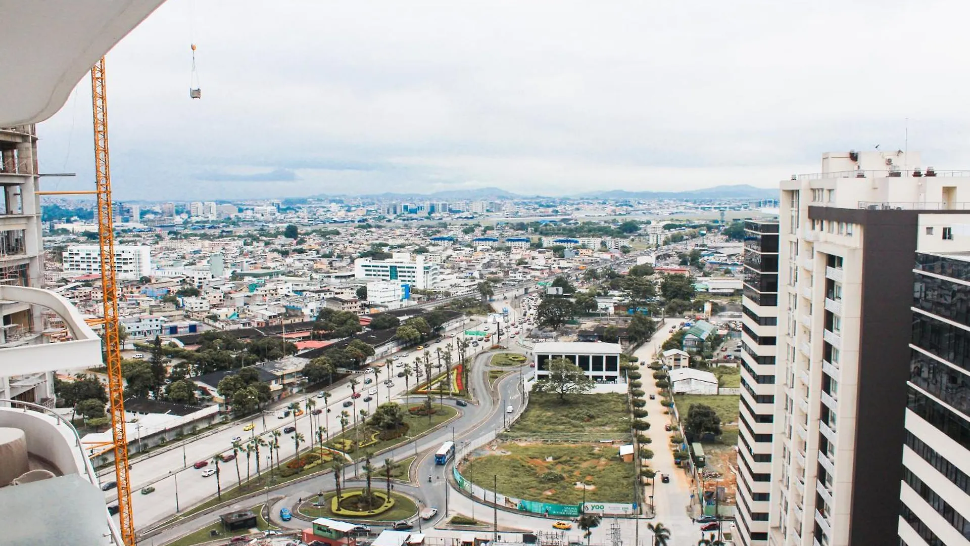 Pent-House Loft De 3 Habitaciones, Vista Al Rio, Balcon Privado Parrilla Guayaquil Apartment
