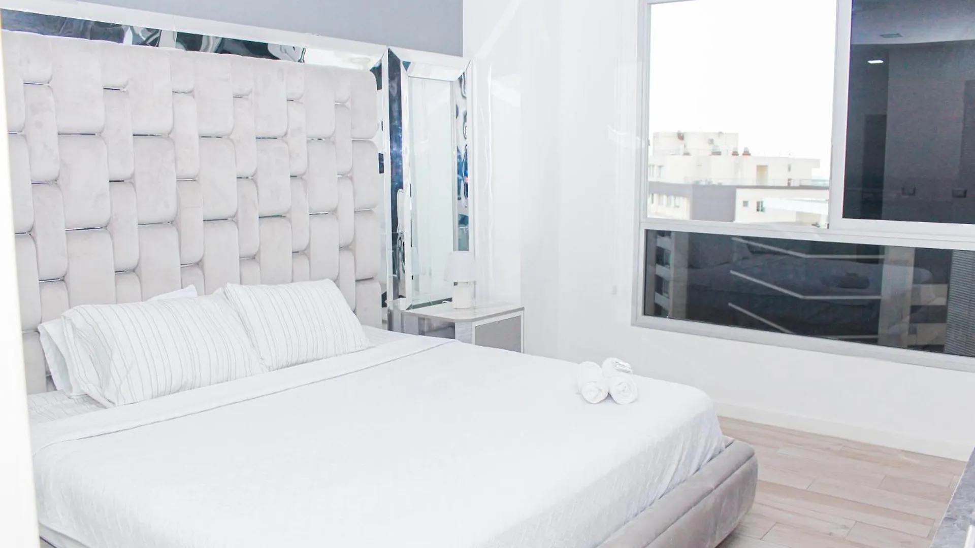 Apartment Pent-House Loft De 3 Habitaciones, Vista Al Rio, Balcon Privado Parrilla Guayaquil