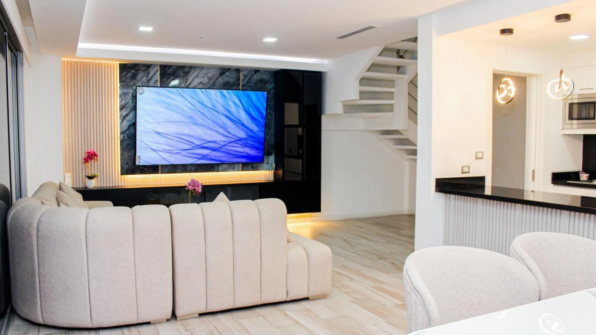 Apartment Pent-House Loft De 3 Habitaciones, Vista Al Rio, Balcon Privado Parrilla Guayaquil