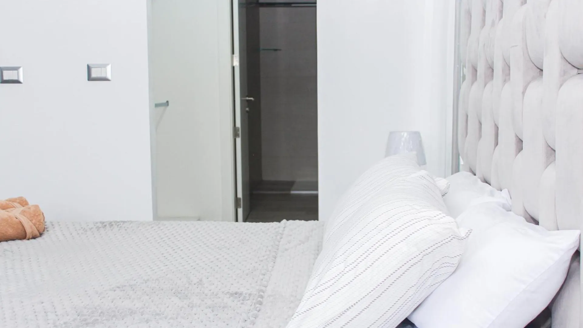 Pent-House Loft De 3 Habitaciones, Vista Al Rio, Balcon Privado Parrilla Guayaquil 0*,  Ecuador