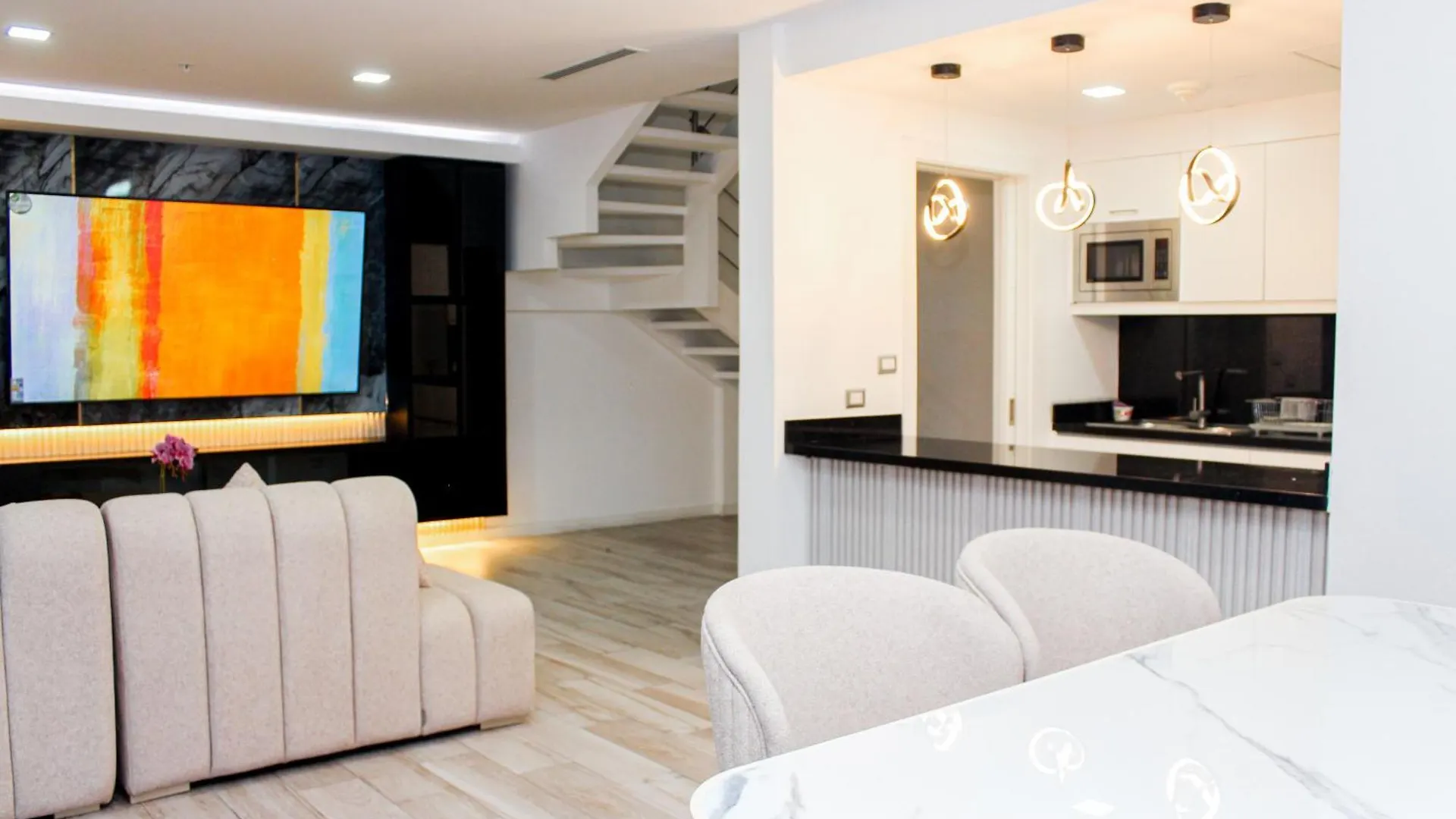 Pent-House Loft De 3 Habitaciones, Vista Al Rio, Balcon Privado Parrilla Guayaquil Apartment